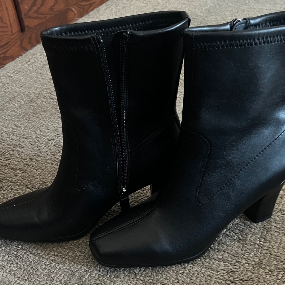 AEROSOLES Black Heeled Boots